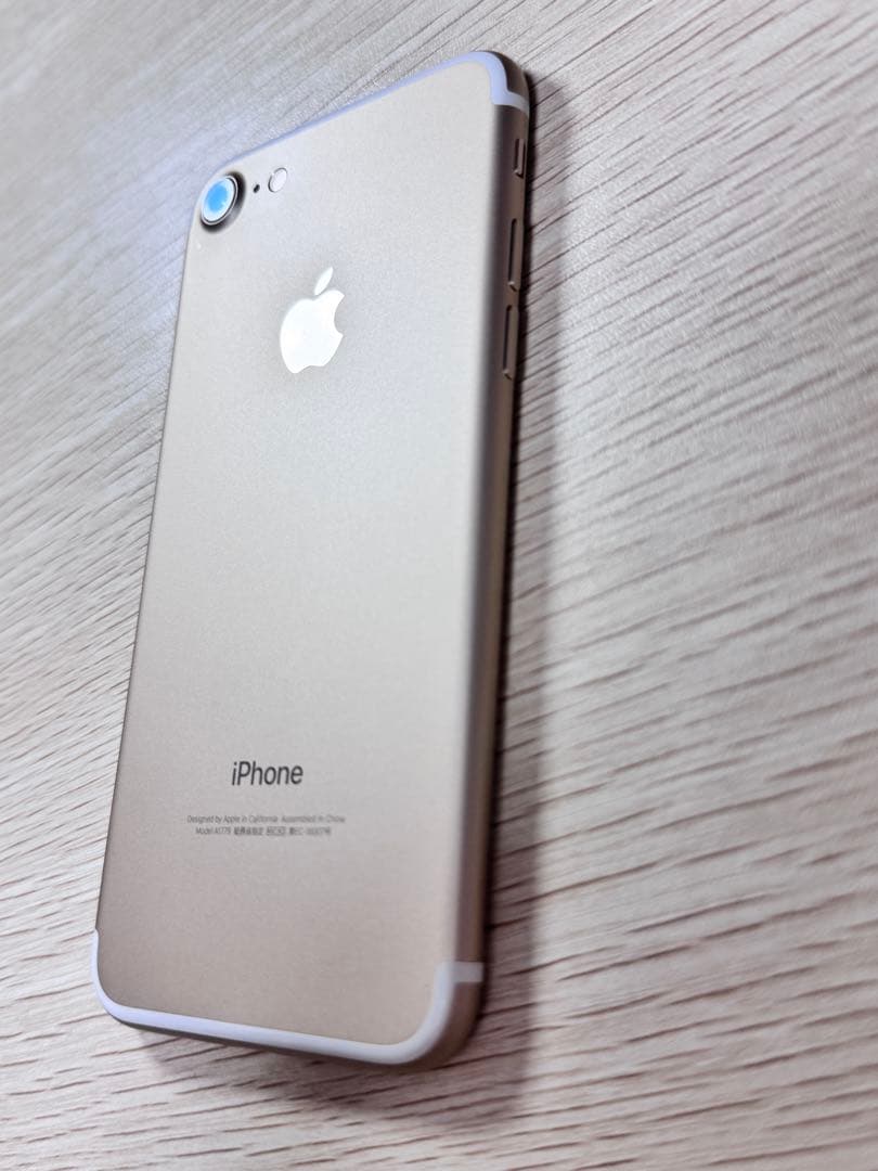 （美品）iPhone 7 ゴールド 32GB SIMフリー バッテリー77%
