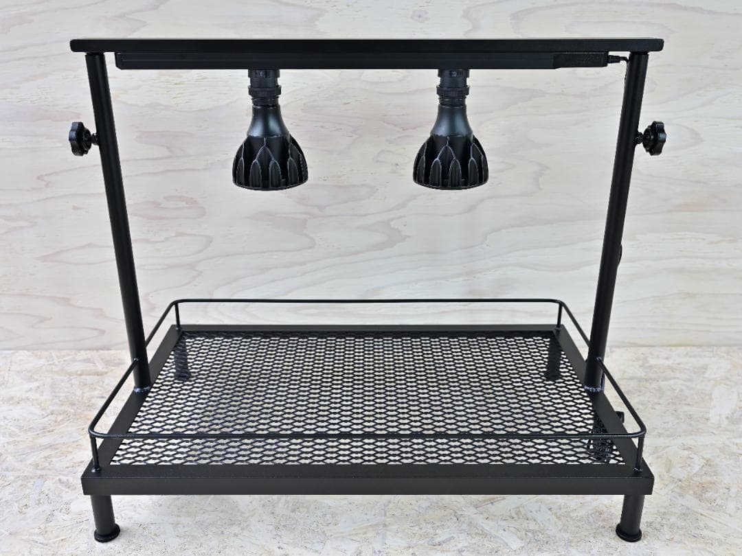 植物棚　アガベなど多肉植物に　アイアンシェルフ　アイアンラック　インダストリアル