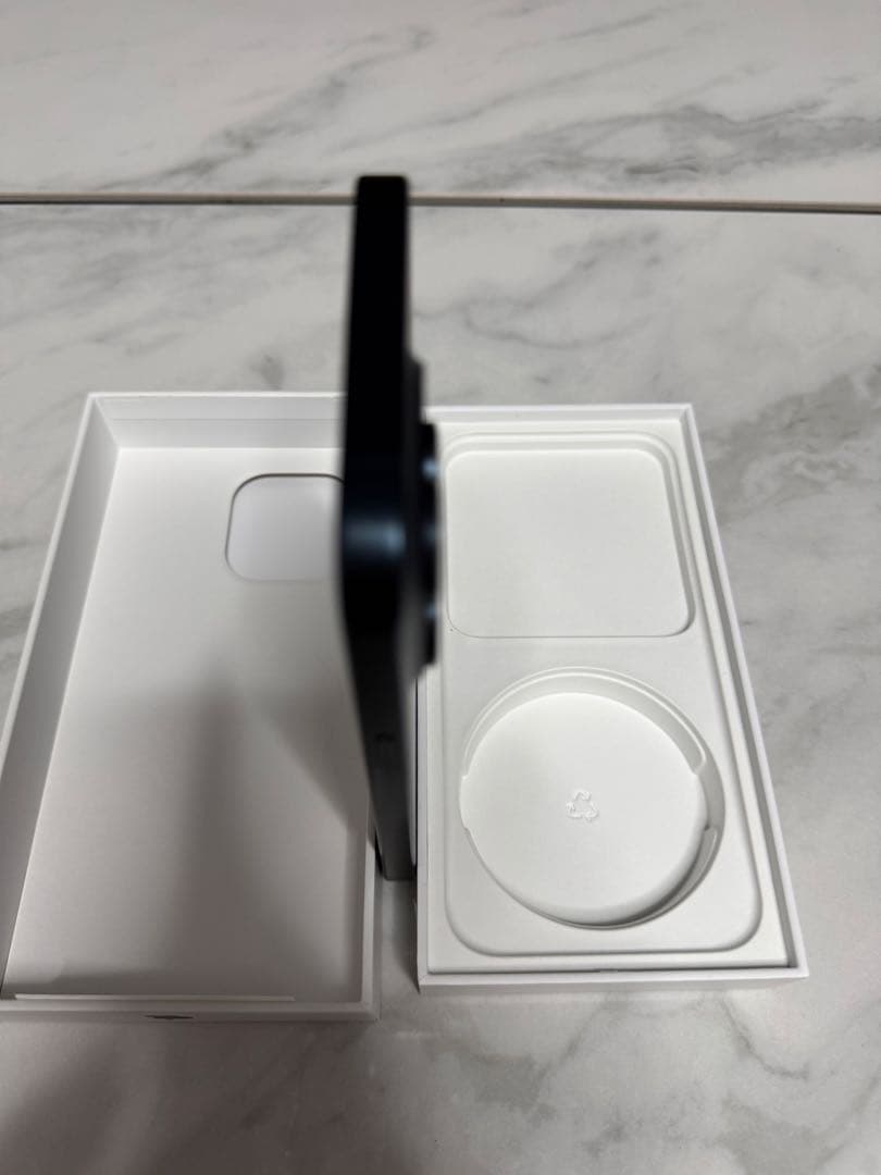 【美品・完動】iPhone 15 Pro Max ブルーチタニウム256GB