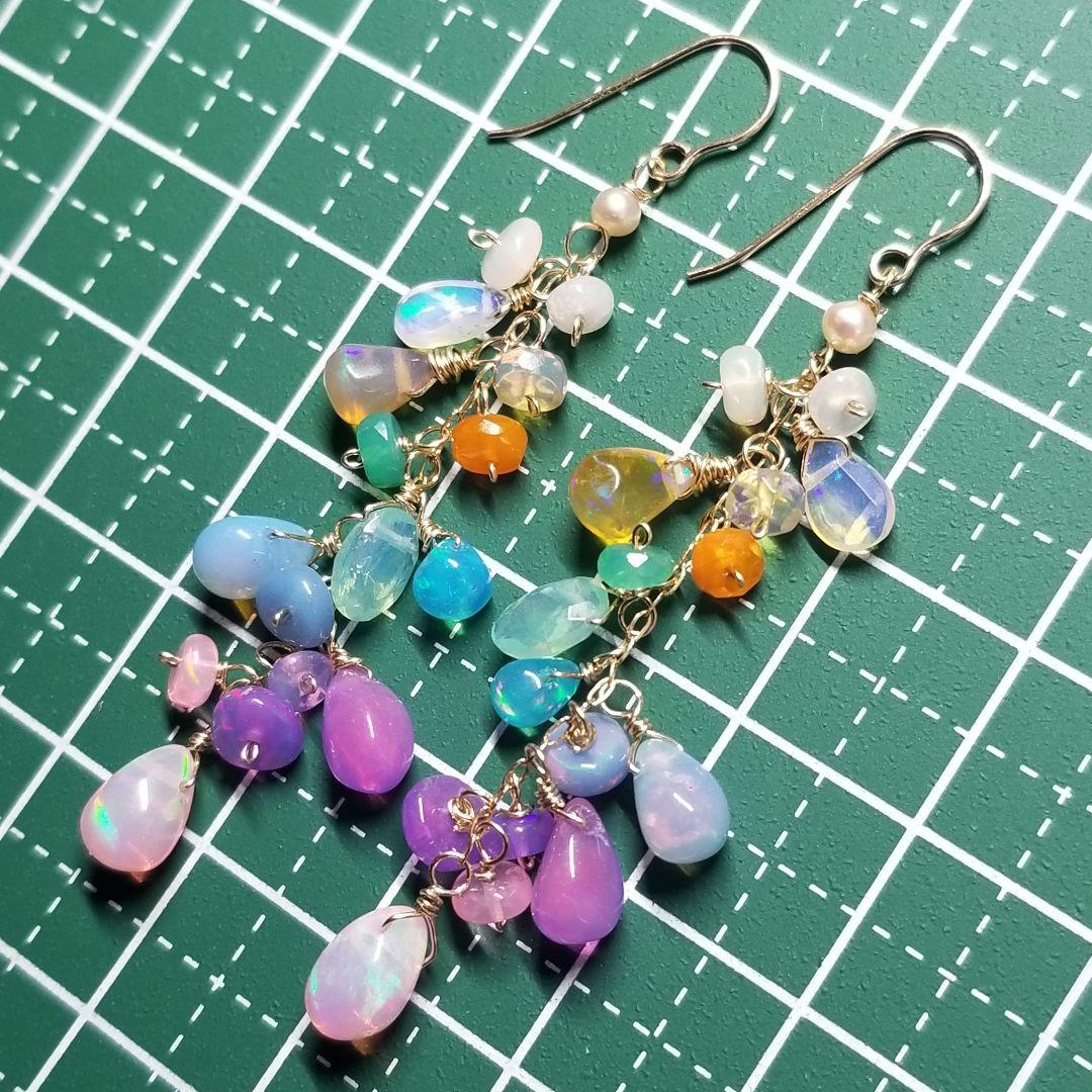 14kgfカラフルカラーオパールふさふさピアス①