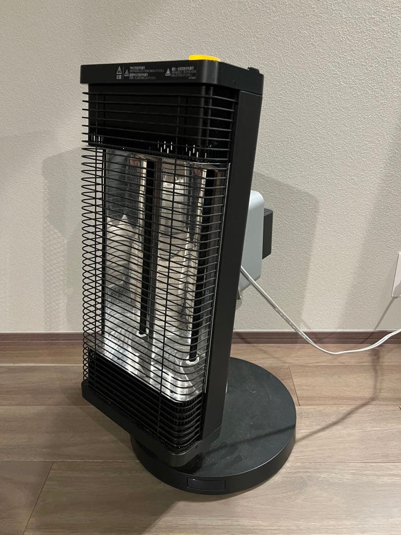 ダイキン セラムヒート 人感センサー搭載 遠赤外線暖房機 美品　2018年式
