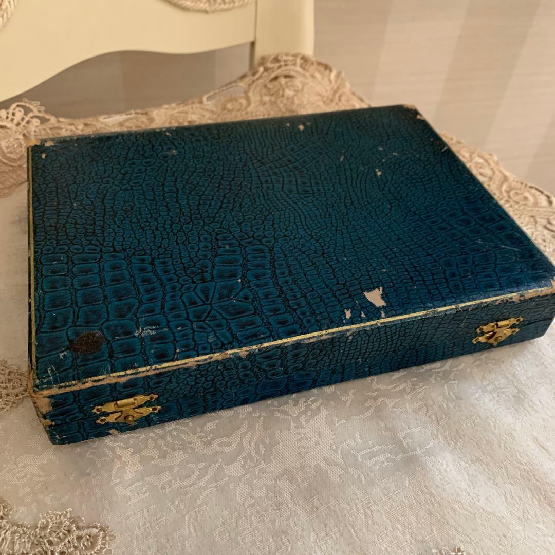 フランスアンティーク　リボンモチーフのサービングセット