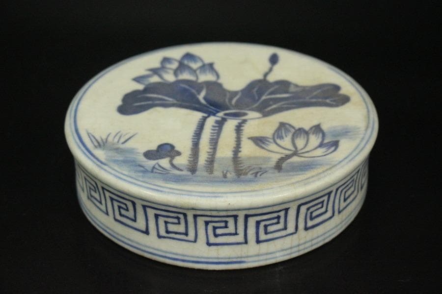 中国美術 青花 宮廷人物紋 蓋壷 高25.5cm(LC209)