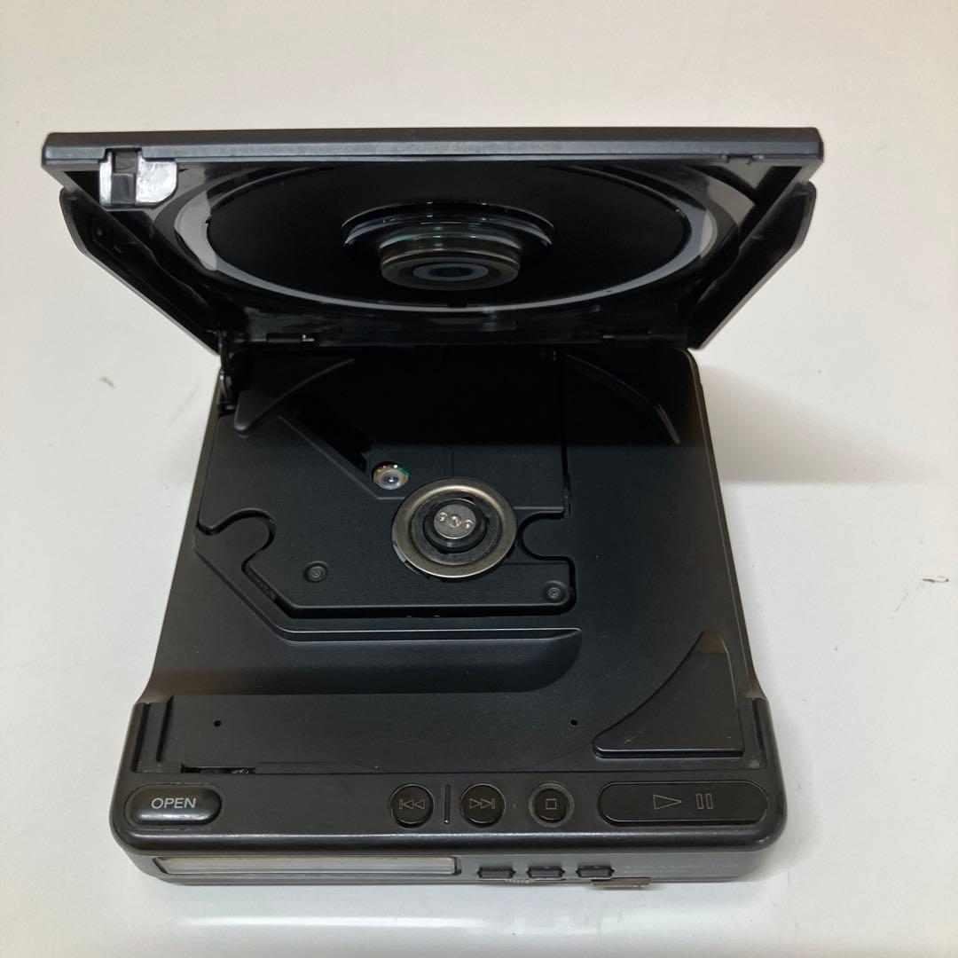 E62 【ジャンク】 SONY D-40 Discman CDプレーヤー