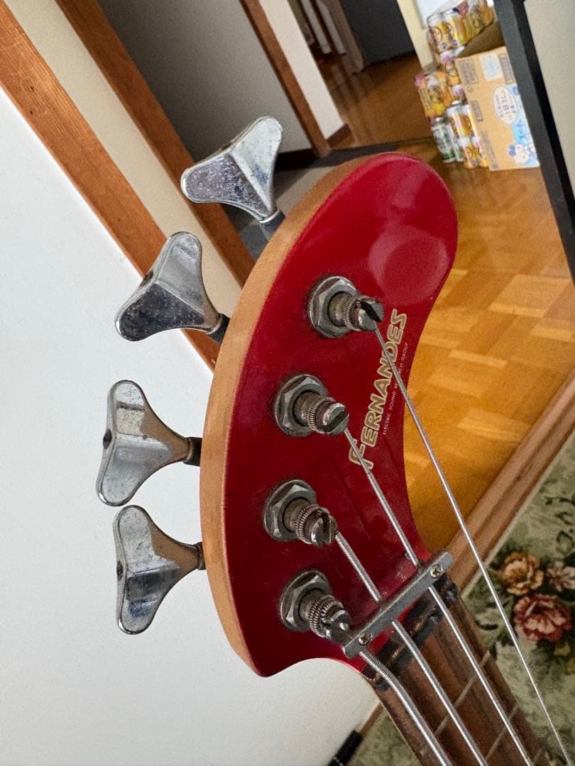 FERNANDES エレキベースギター 赤