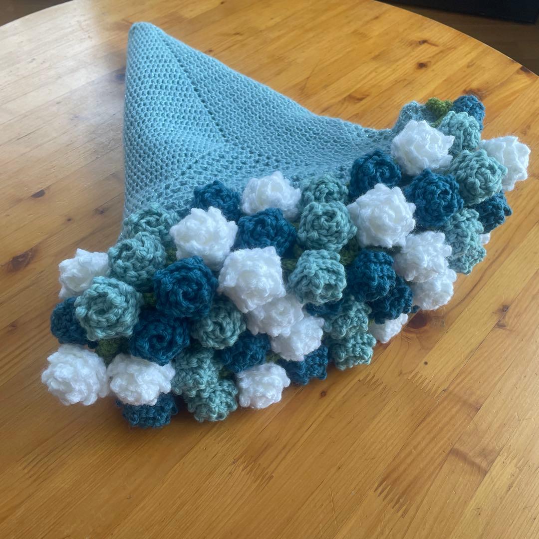 枯れない花束ブランケット　白、水色、青バラ　一点物