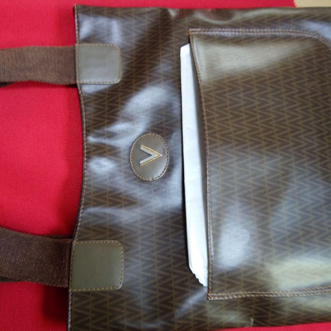 マリオ.ヴァレンチノmade.in.italy製Vマーク大型トートバッグ美品