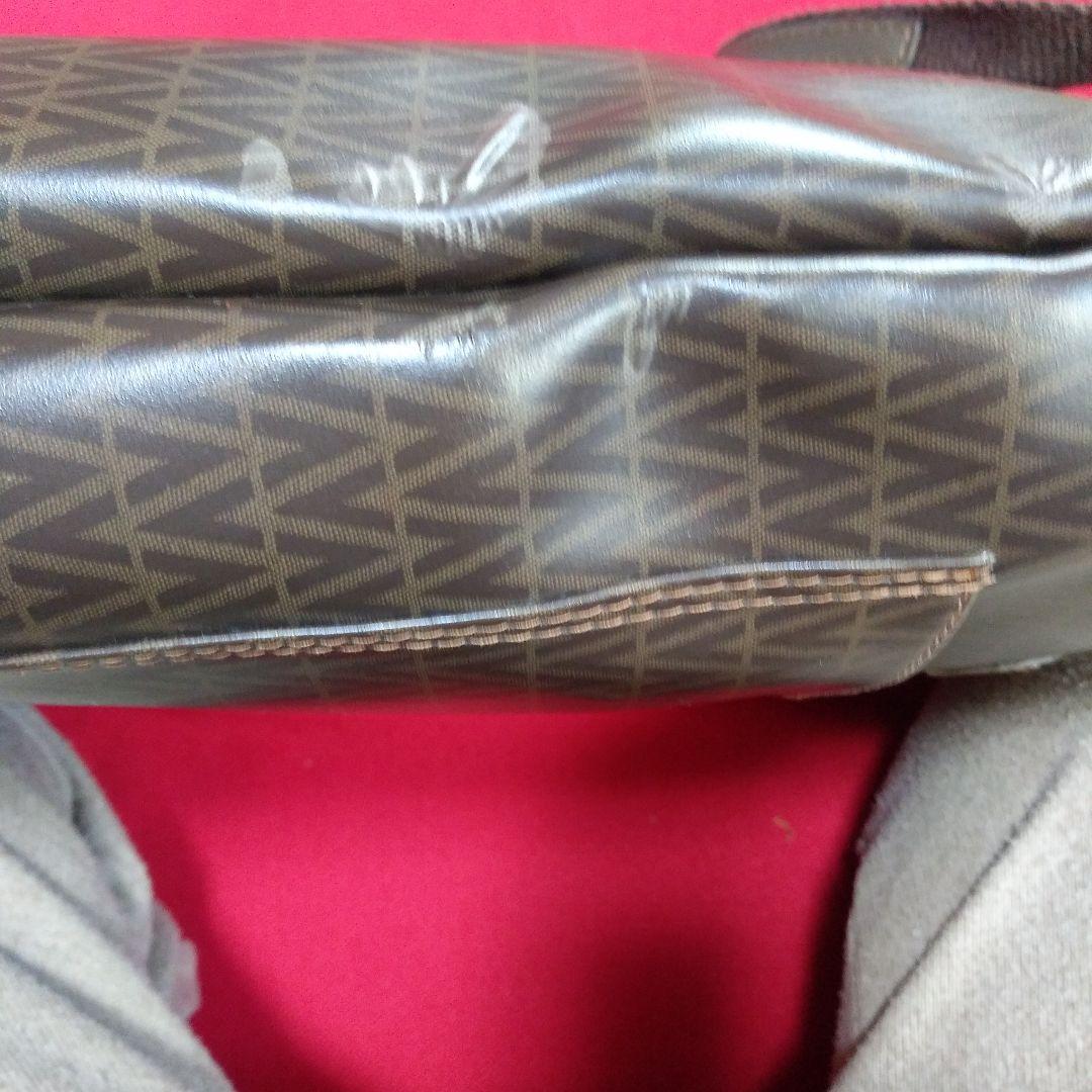 マリオ.ヴァレンチノmade.in.italy製Vマーク大型トートバッグ美品