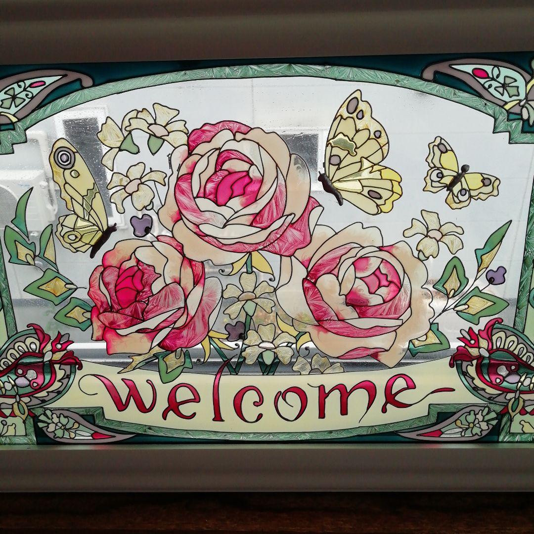 ステンドグラス　　薔薇が素敵です！