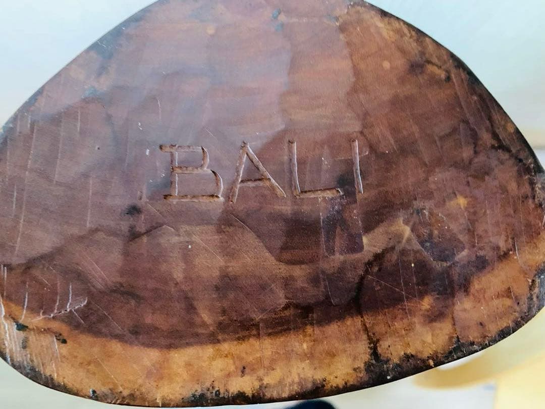 希少品　木彫り　木製 女性像 裸婦像 置物 オブジェ　バリ 工芸品　裸体　彫刻