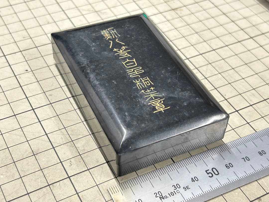 勲八等白色桐葉章　記念品　銀製　徽章　ケース付き