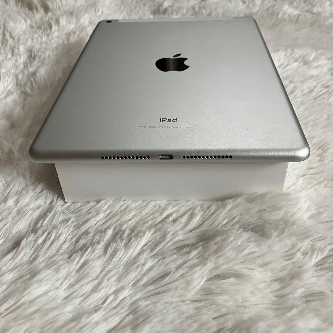 【完動品】iPad 第5世代 32GB SIMフリー 【すぐ発送】【付属品】