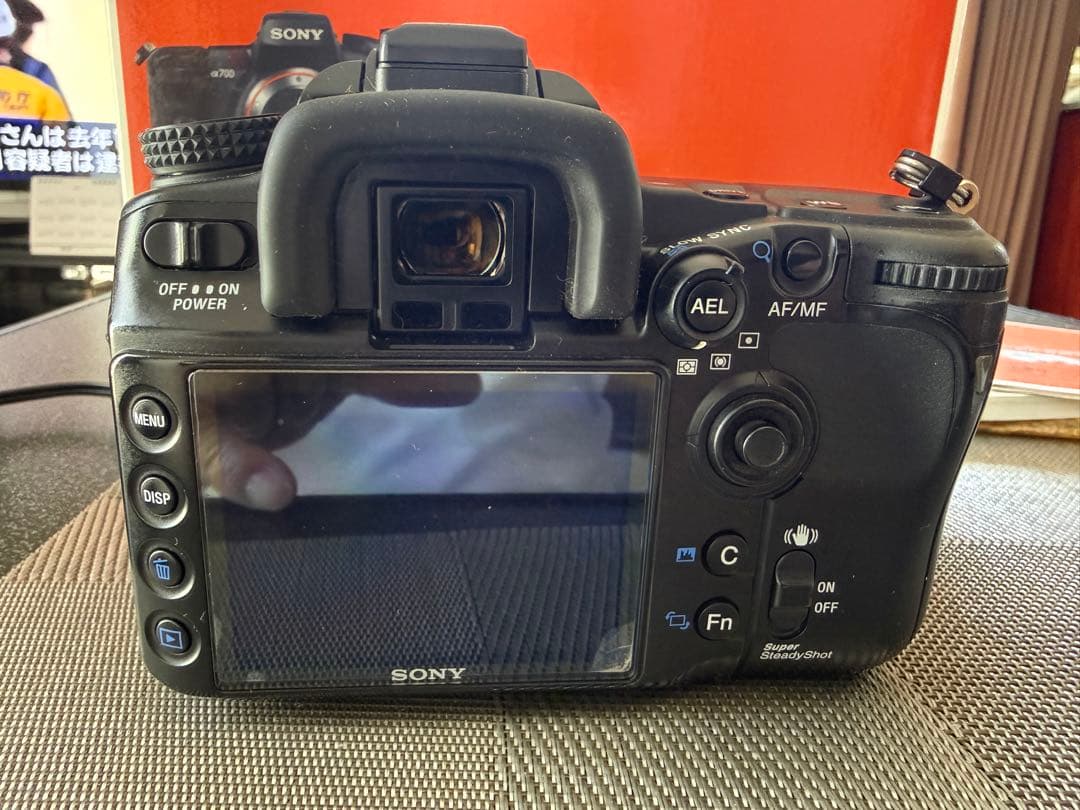 SONY α700 デジタル一眼レフカメラ 本体+縦位置グリップ+レンズ2本