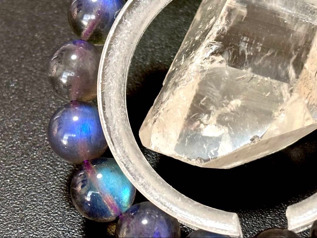 究極品質　超希少幻の色彩　神秘的な輝き　幻のロイヤルブルーラブラドライト　12㎜