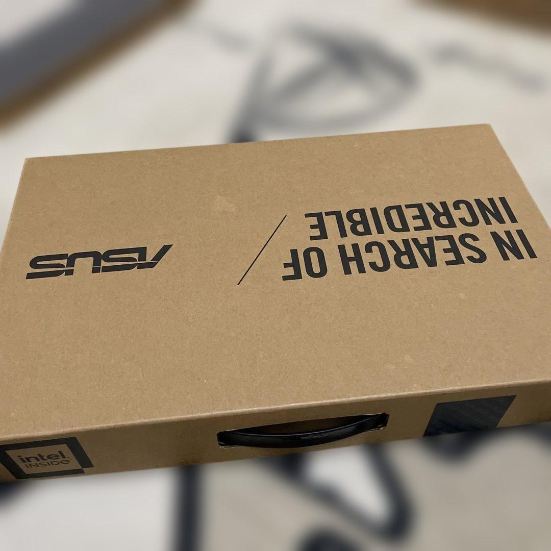 ASUS E410KA Intel Celeron N4500 4GBメモリー