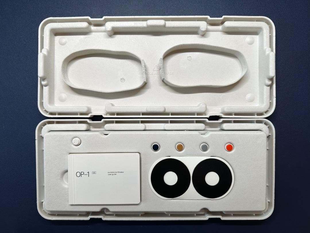 Teemage Engineering OP-1 field おまけ付き