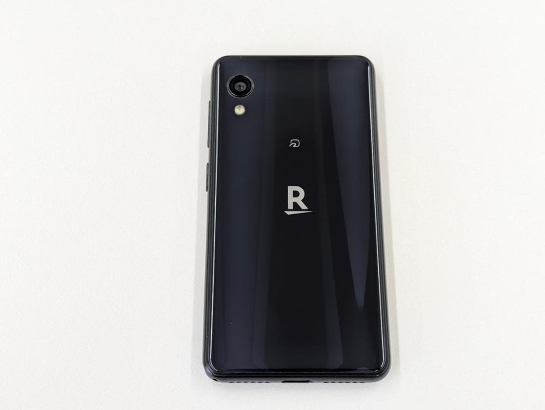 Rakuten Mini スマートフォン 黒(濃青)　Band1対応