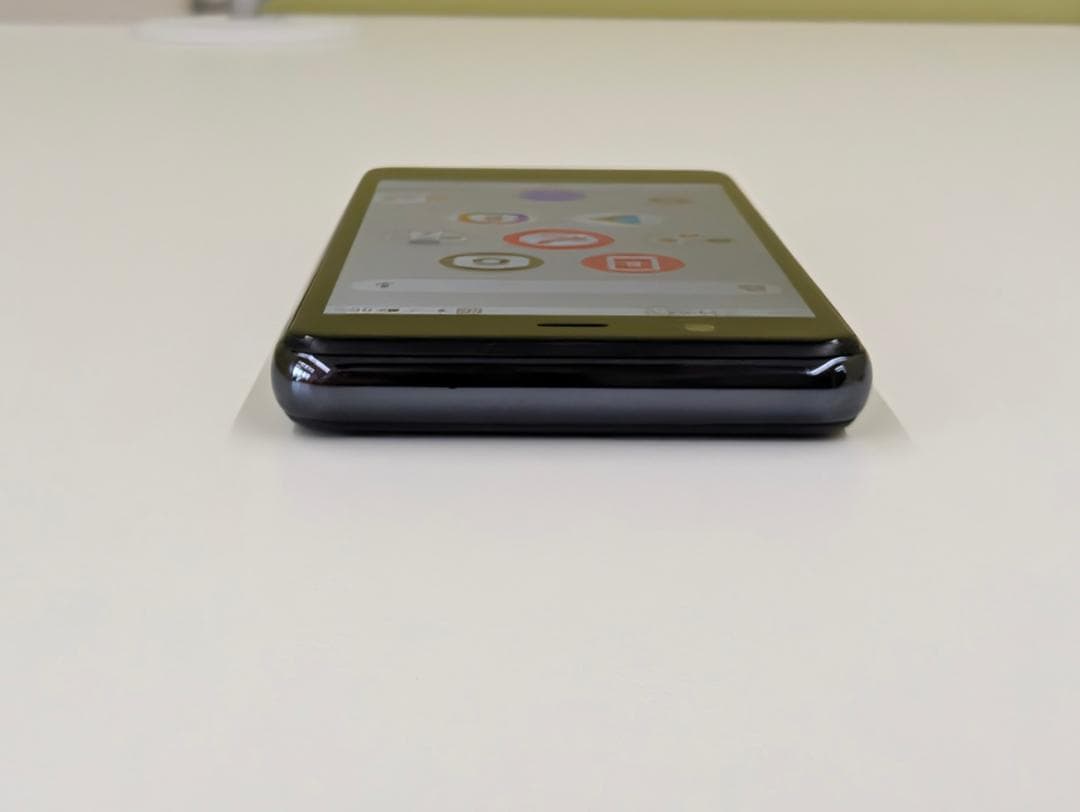 Rakuten Mini スマートフォン 黒(濃青)　Band1対応