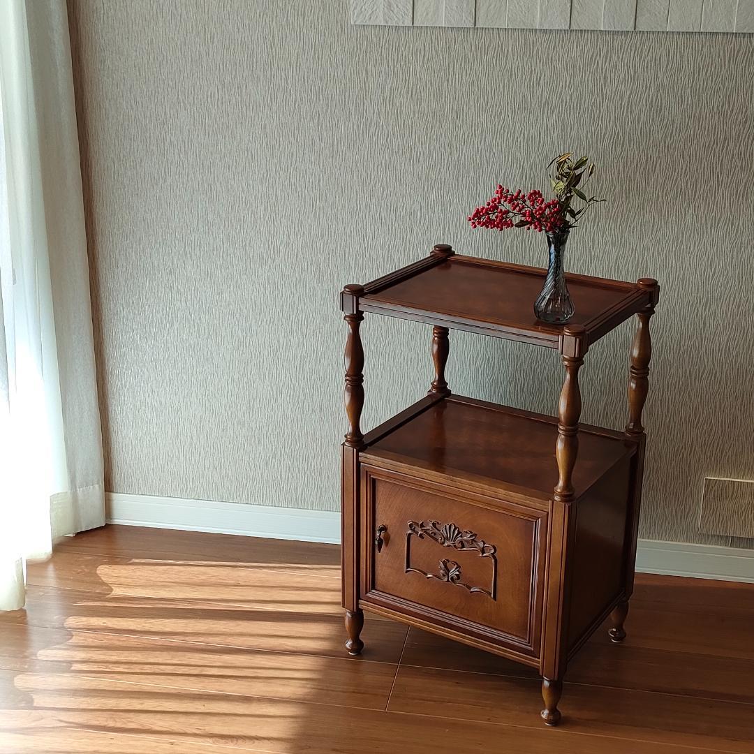 アンティーク　キャビネット　桜材　サイドキャビネット　開き扉