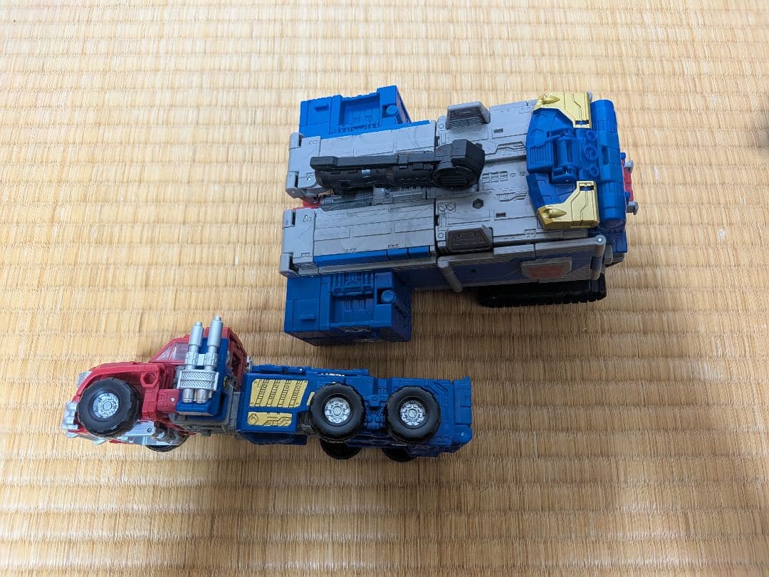 トランスフォーマー アルマダコンボイ