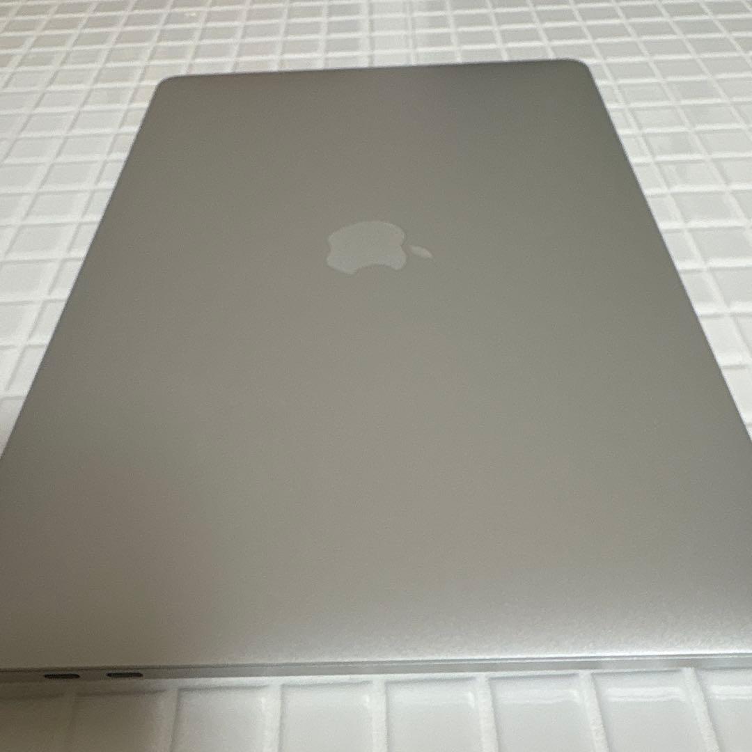 MacBook Pro 2020 Corei5 8GB/256G 充放電41回