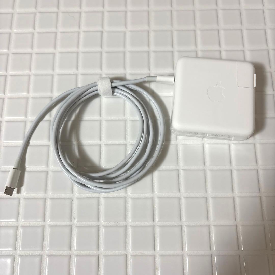 MacBook Pro 2020 Corei5 8GB/256G 充放電41回