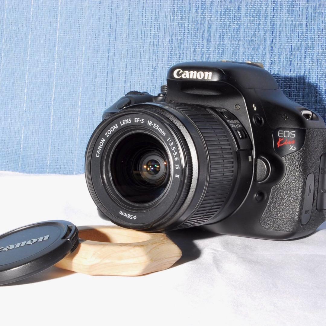 スマホ転送♥️Canon.EOS Kiss X5 レンズキット♥️ストロボ付き！