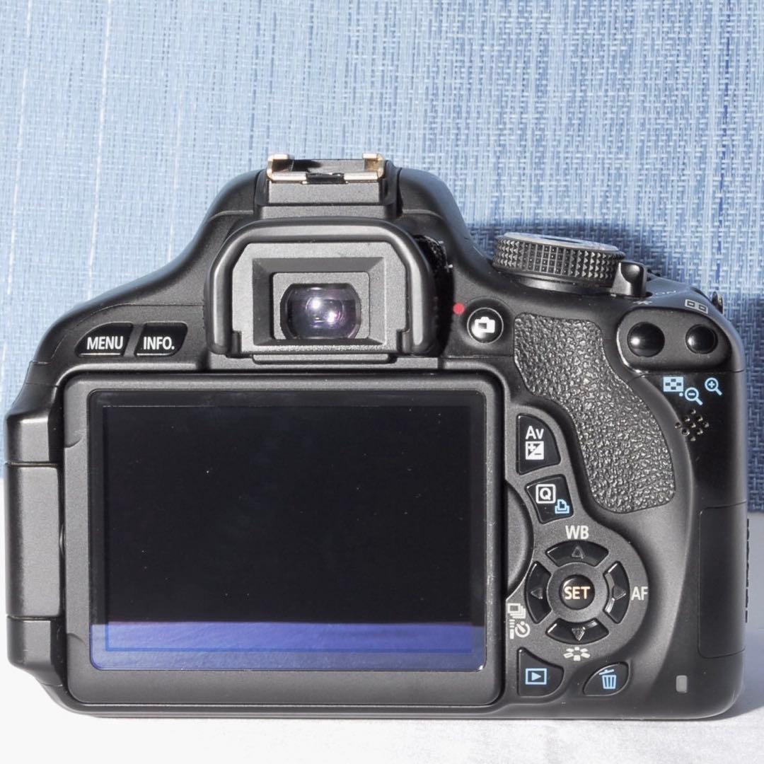 スマホ転送♥️Canon.EOS Kiss X5 レンズキット♥️ストロボ付き！