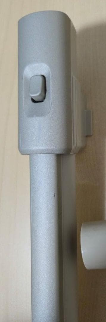 アイリスオーヤマ 充電式スティッククリーナー ゴミ回収ドック付き