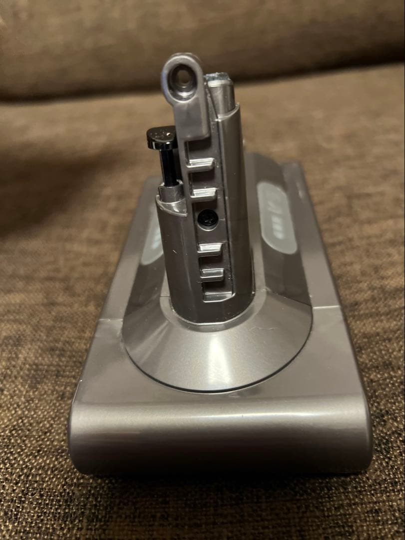 maki様⭐︎ダイソンV10 SV12 バッテリー 新品　装着のみ