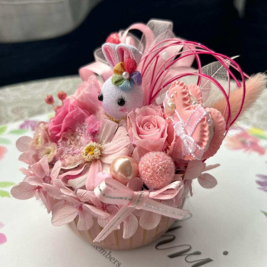 ROSE❣️ピンクピンクアレンジ❣️プリザーブドフラワー❣️ジニア、薔薇❁⃘*.゜