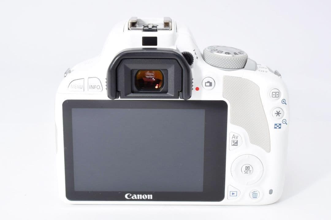 新品級✨️キヤノン EOS KissX7 ホワイト✨️単焦点 ダブルレンズ 軽量