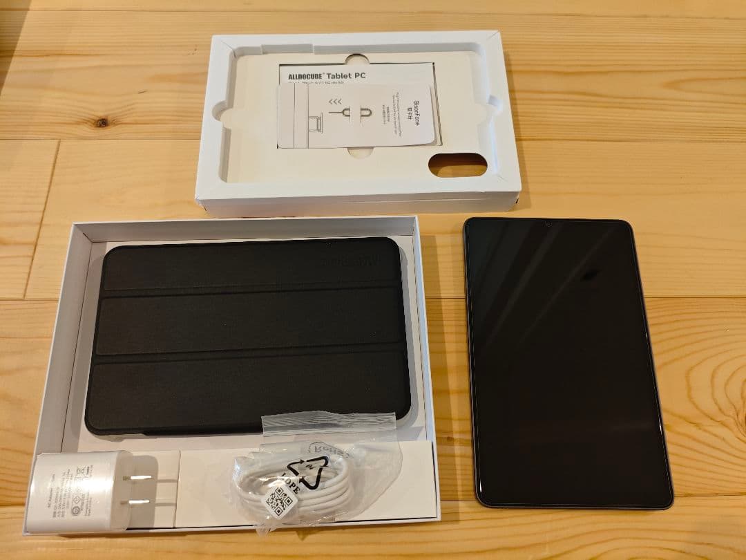 ALLODOCUBE iPlay 70 mini Pro 本体