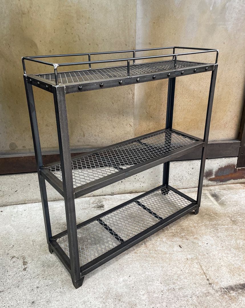 リベット３段ラック［上段棚柵付き］植物棚　アイアン家具　アイアンラック