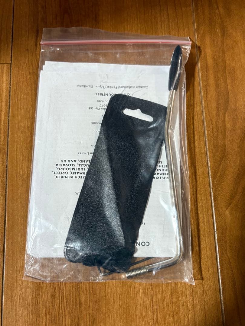 スクワイアクラシックヴァイブ70sストラトHSS美品❗️