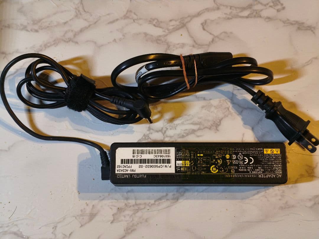 4GB/SSD128GB Windows11タブレットPC フルHD/AC有り