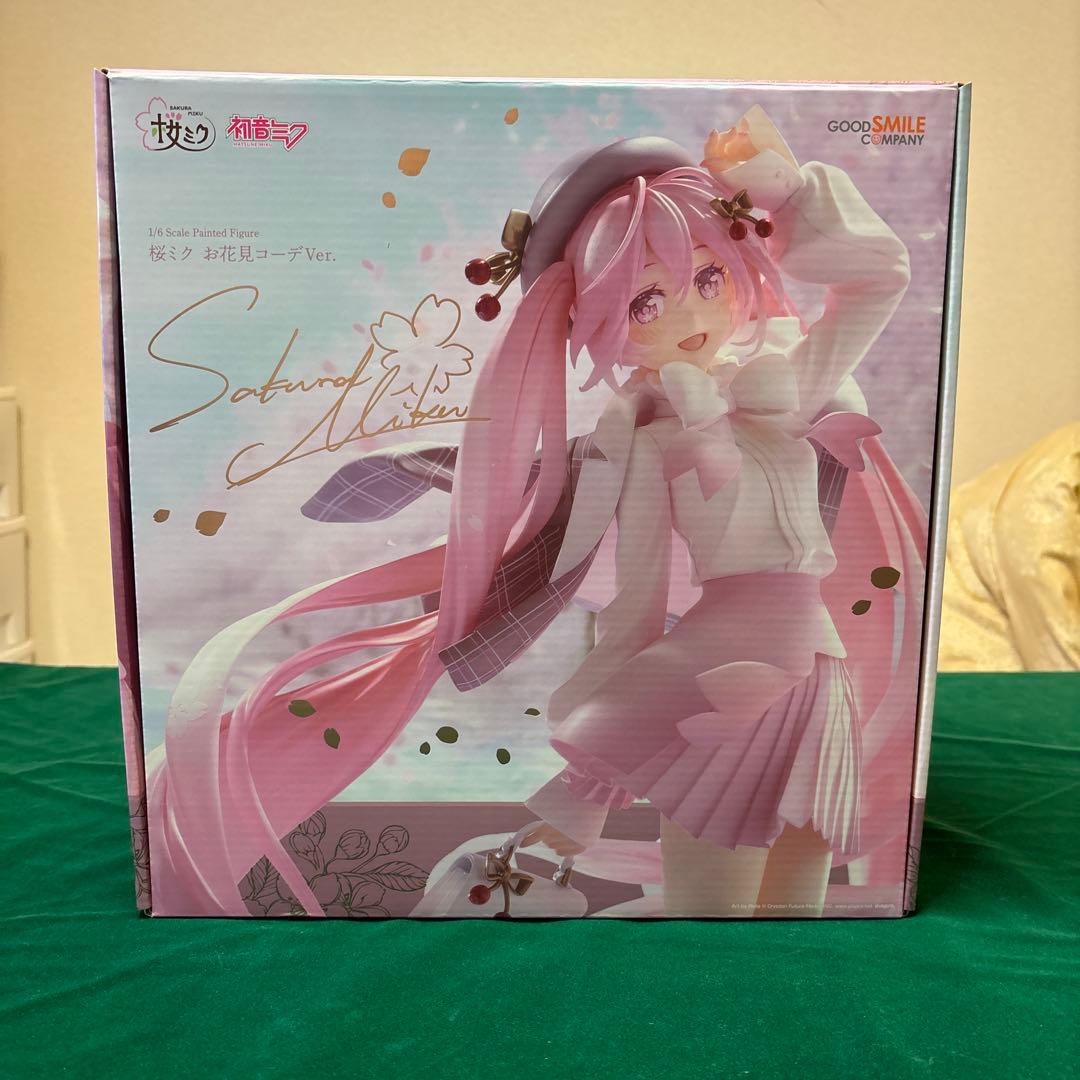 桜ミク お花見コーデVer. 1/6スケールフィギュア