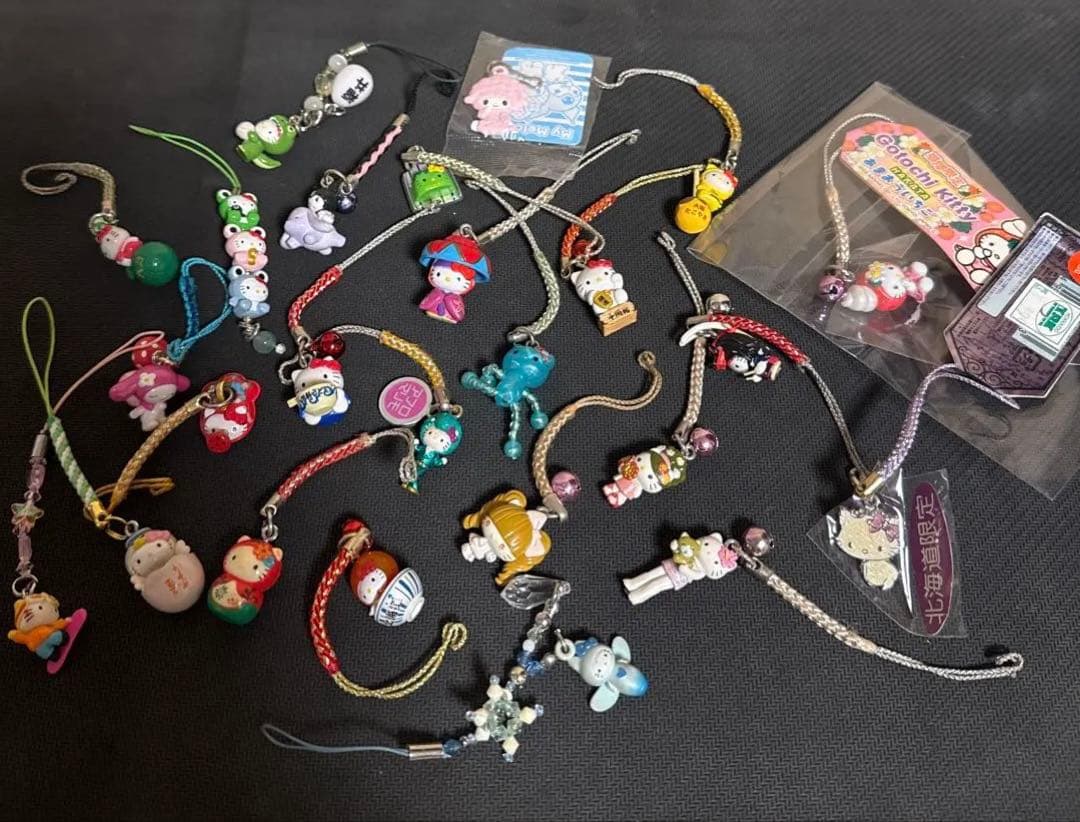 サンリオ　ハローキティ グッズセット まとめ売り　ストラップ　ペン　雑貨