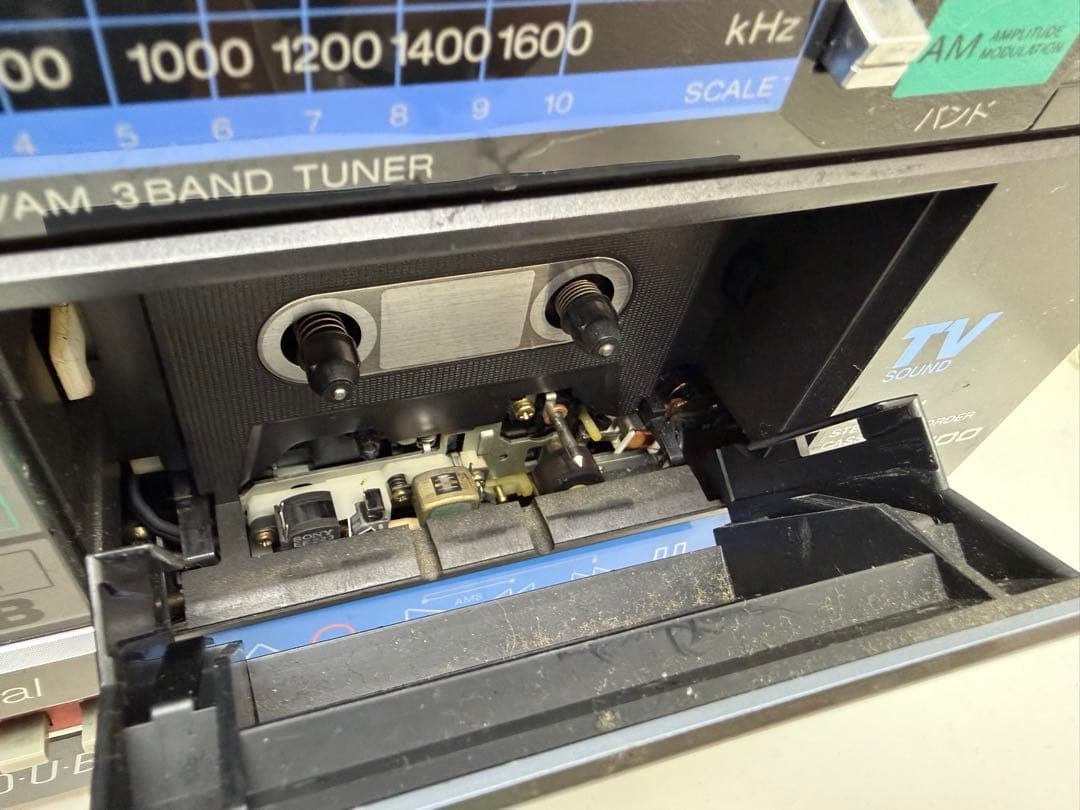 ジャンク・SONY CFS-W600 カセットデッキ・レトロ・ラジカセ