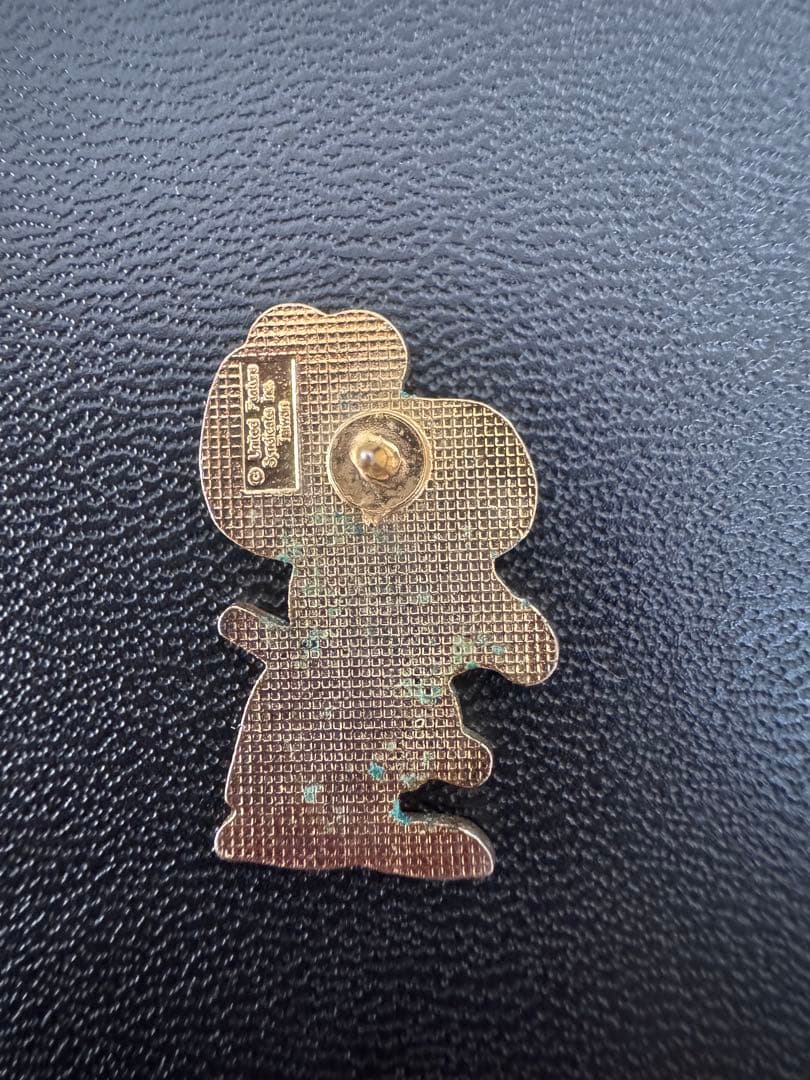 VINTAGE スヌーピー ピンズピンバッジ ペンダントトップチャーム2個セット