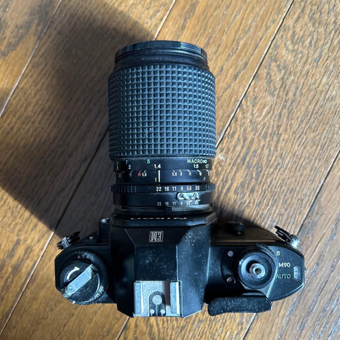 Nikon 一眼レフカメラ マクロレンズ付き