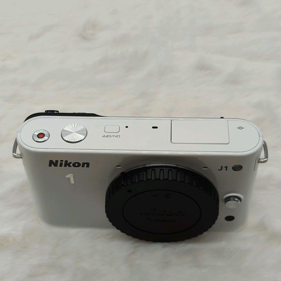 【美品】Nikon 1 J1 ミラーレスカメラ ダブルレンズセット　スマホに転送