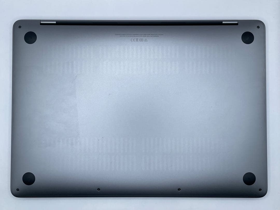 MacBook Pro 13インチ (M1, 2020) 8GB / 256GB