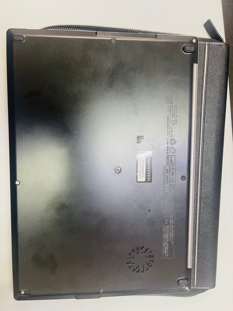 FujitsuタッチパネルCore i5を搭載した14型ノート500GBSSD