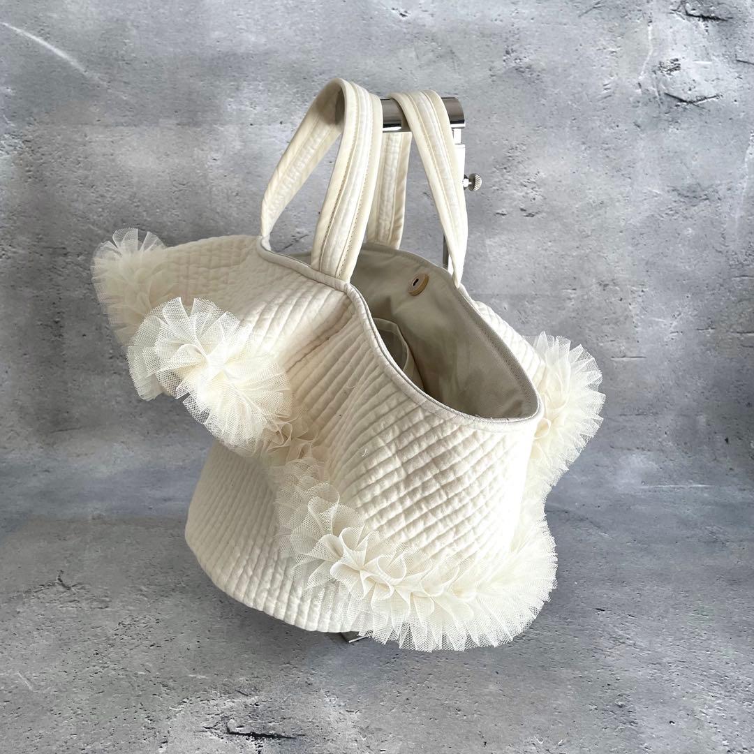 チュールフリル付き丸底マルシェバッグ　ヌビバッグ　アイボリー　ハンドメイド