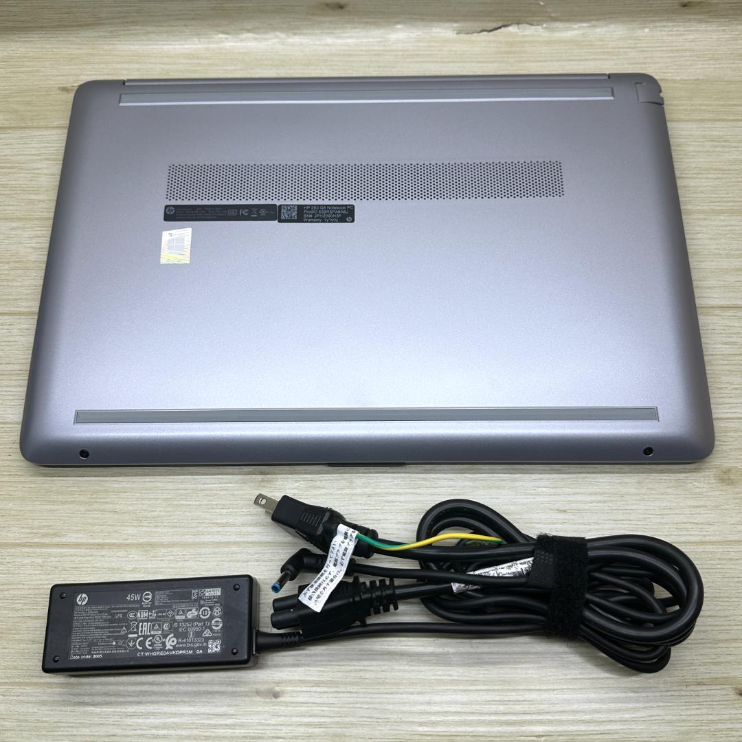 ★美品★ 2022年製 第11世代Corei5 HP 250 G8 J06