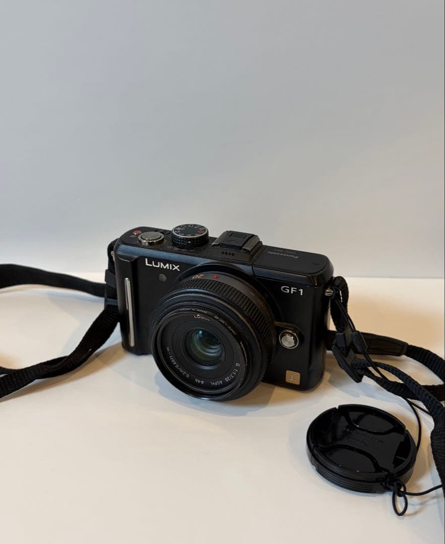 【名機】Panasonic LUMIX GF1 20mm パンケーキレンズ
