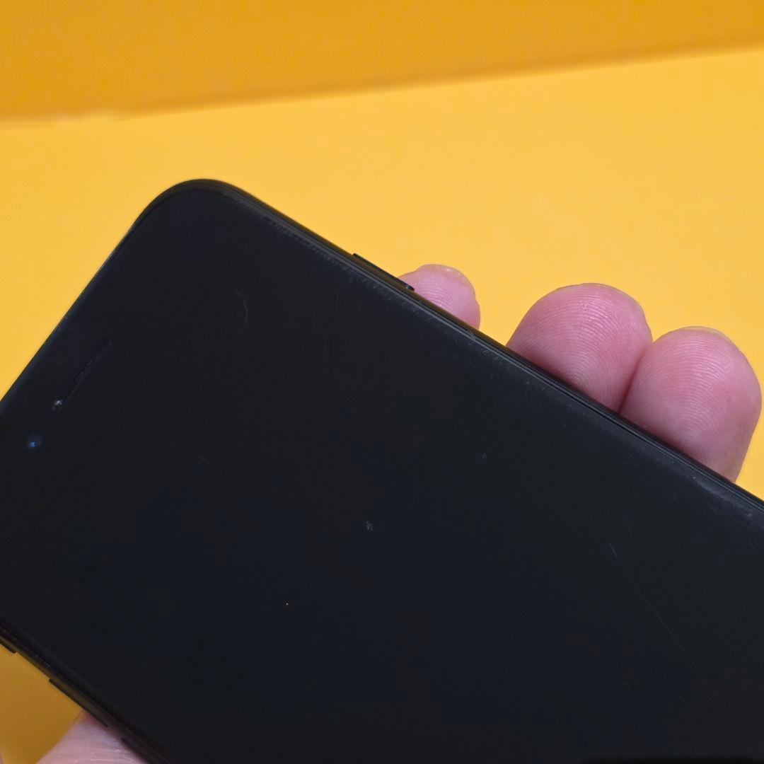 iPhone SE2(第2世代) 128GB｜24時間以内発送#143