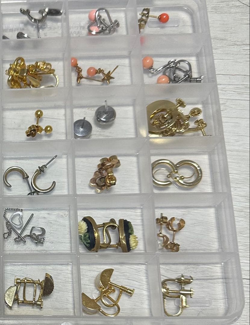 お買得品　ヴィンテージ　ピアス　イヤリング　 42点セット