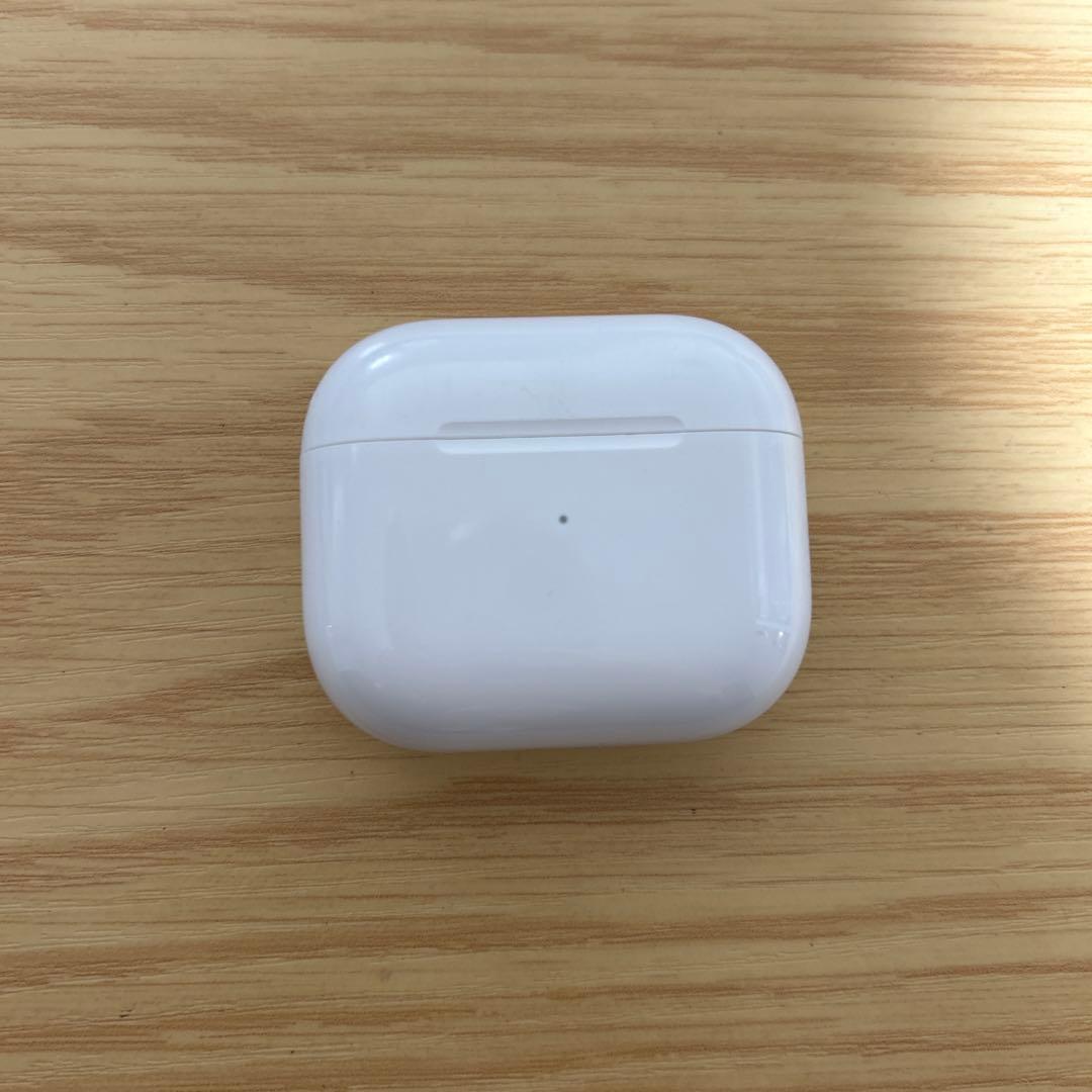 AirPods第3世代　ケース付